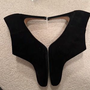 LK Bennet  Suede Ankle Bootie 42
